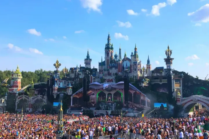 Pros & Cons of Each Festival